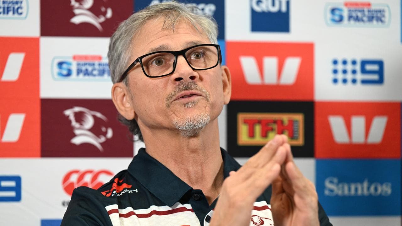 Queensland Reds head coach Les Kiss