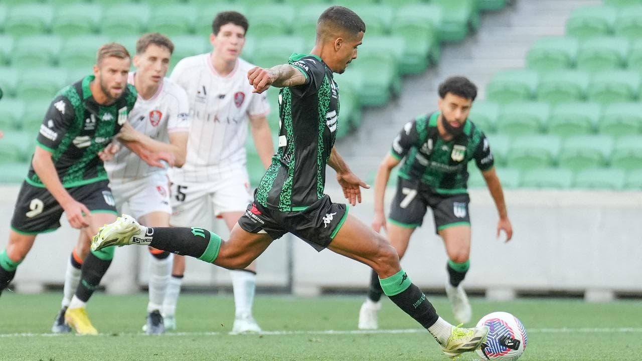 Daniel Penha scores from the penalty spot for Western United. 