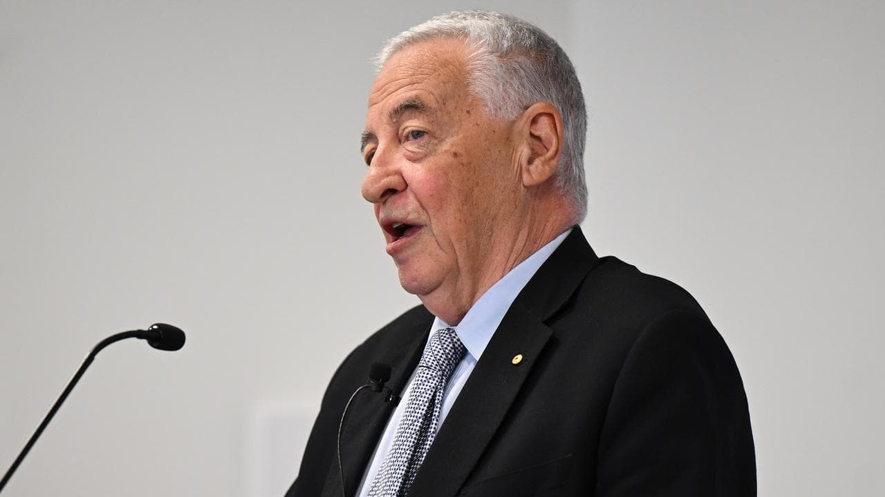 Former Defence Minister Robert Hill