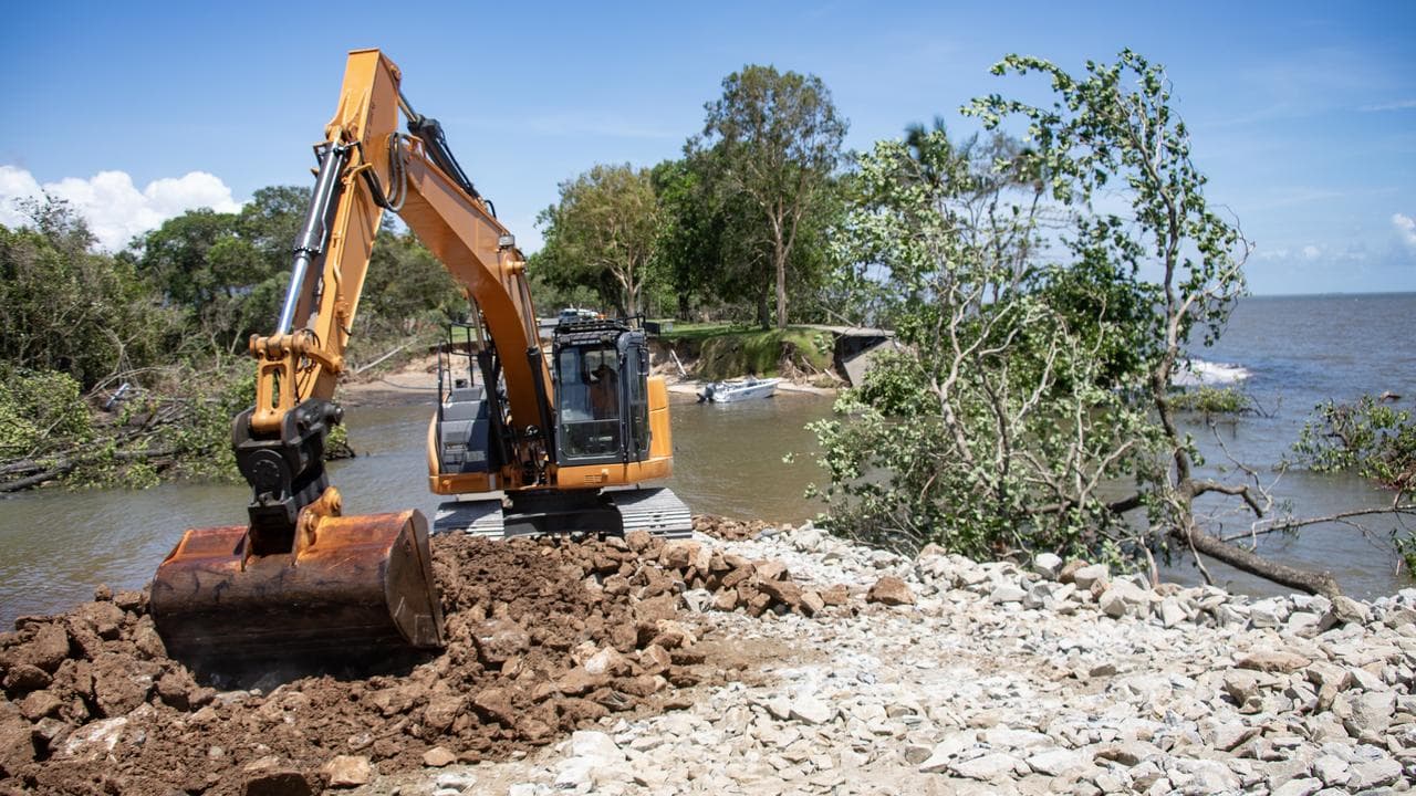 Earthmover doing restoration work in Cairns.