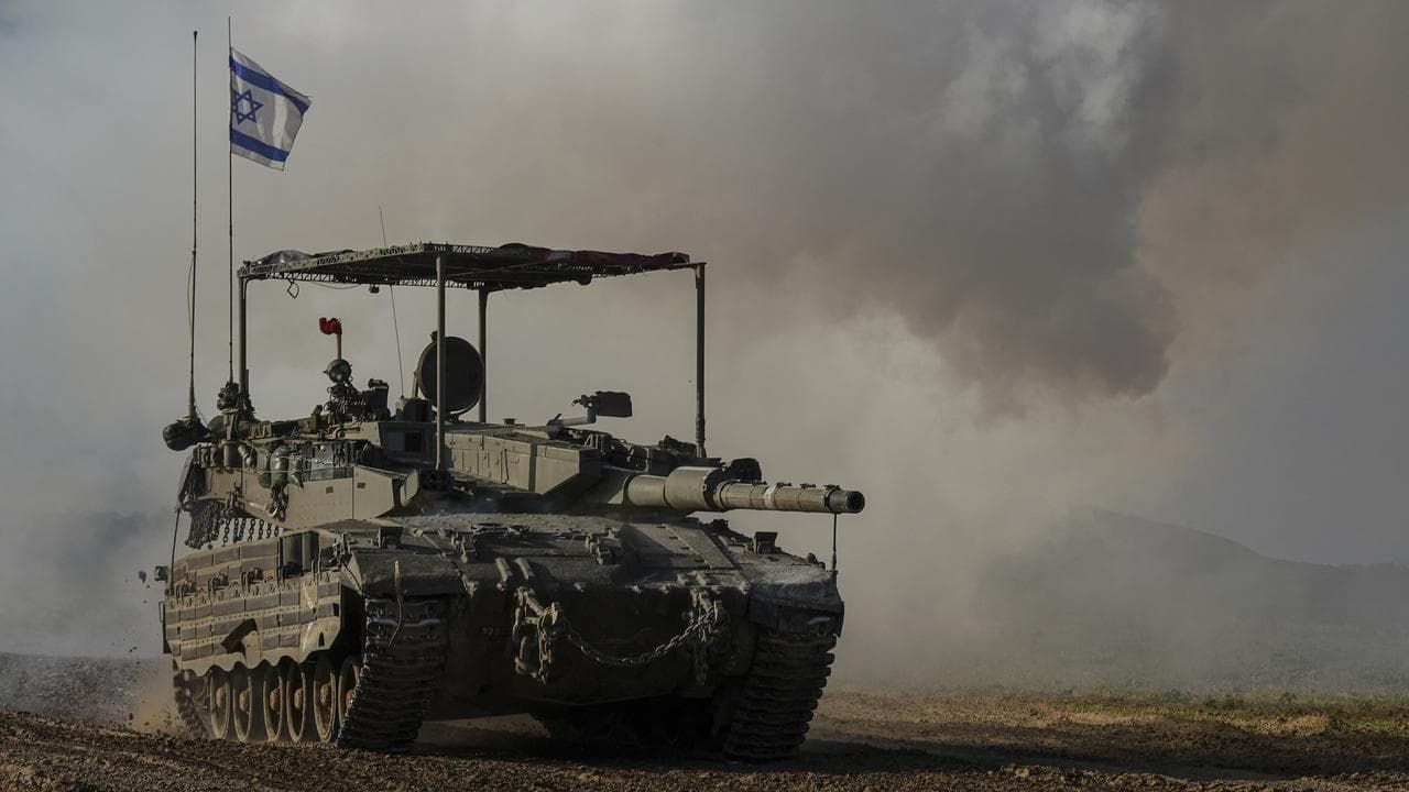 An Israeli army tank
