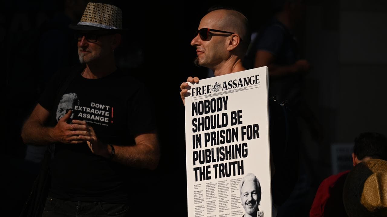 Julian Assange vigil