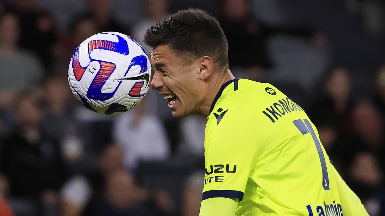 Melbourne Victory's Chris Ikonomidis