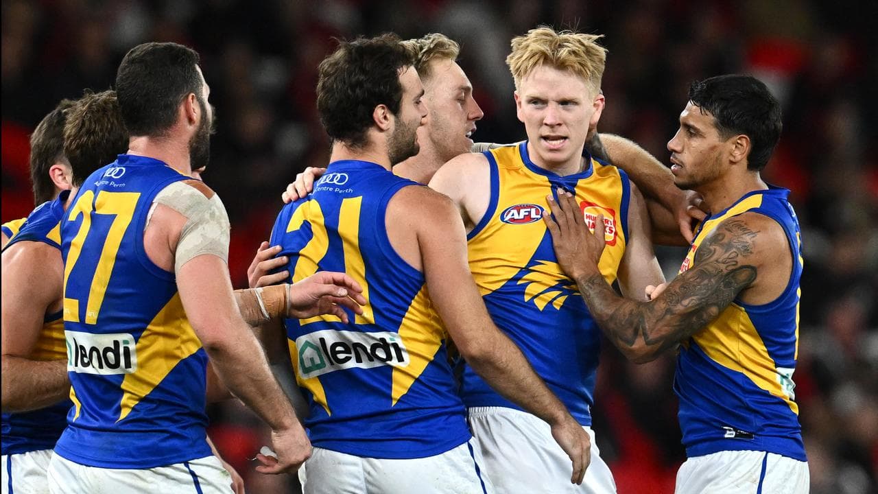 West Coast Eagles AFL player Ryan Maric (centre).