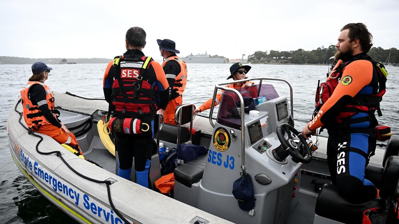 NSW SES volunteers
