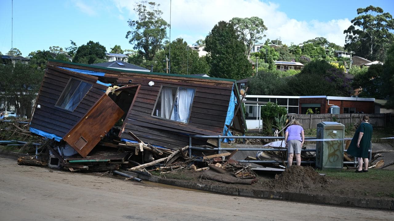 Mt Kiera house flooding 
