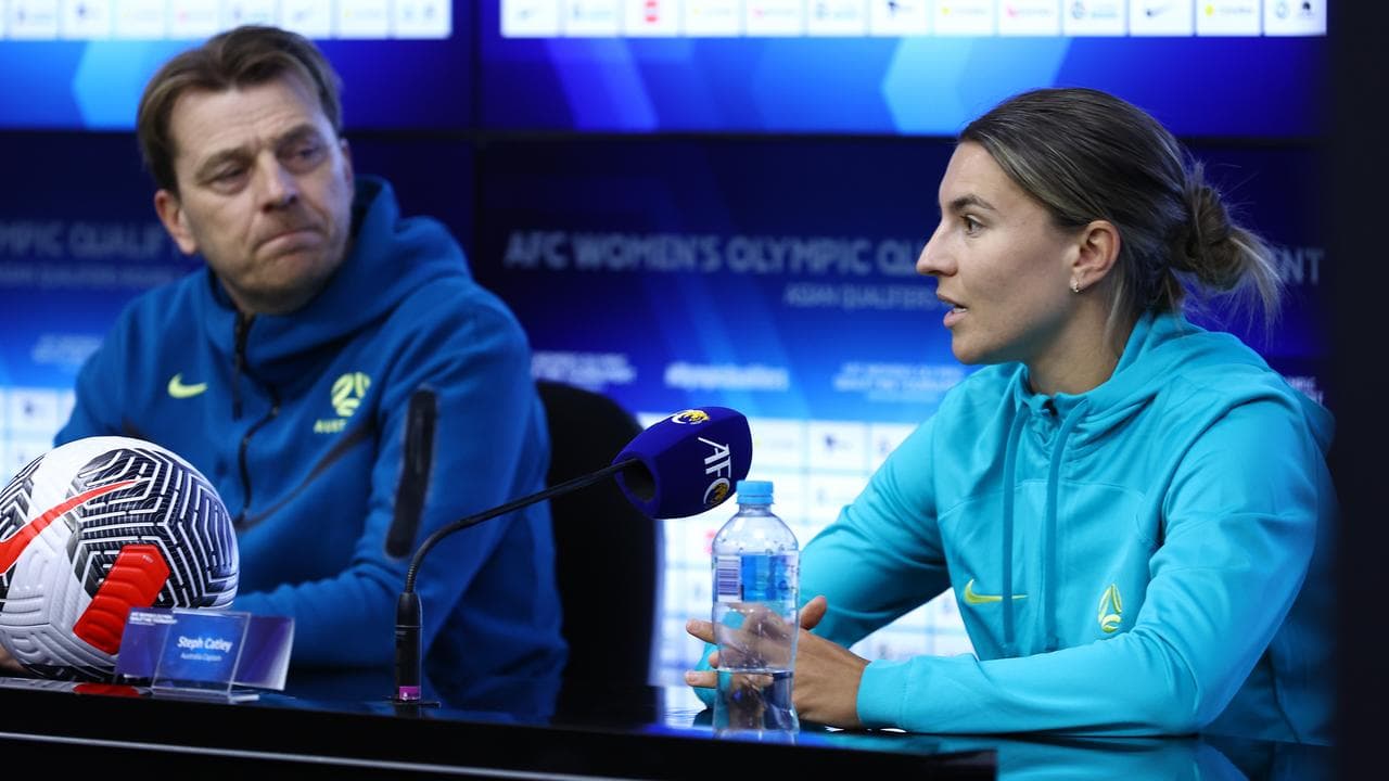 Tony Gustavsson and Steph Catley.