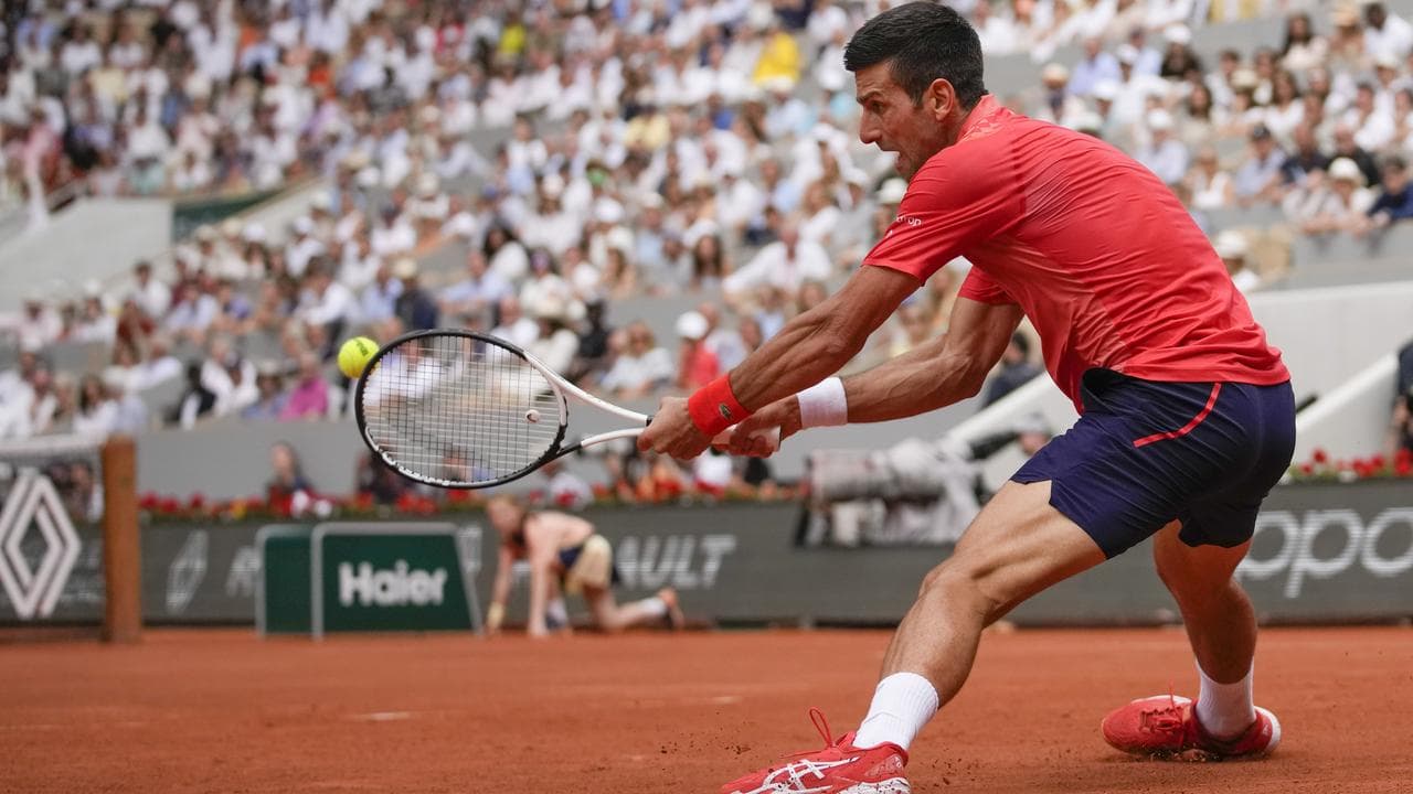 Djokovic into quarters