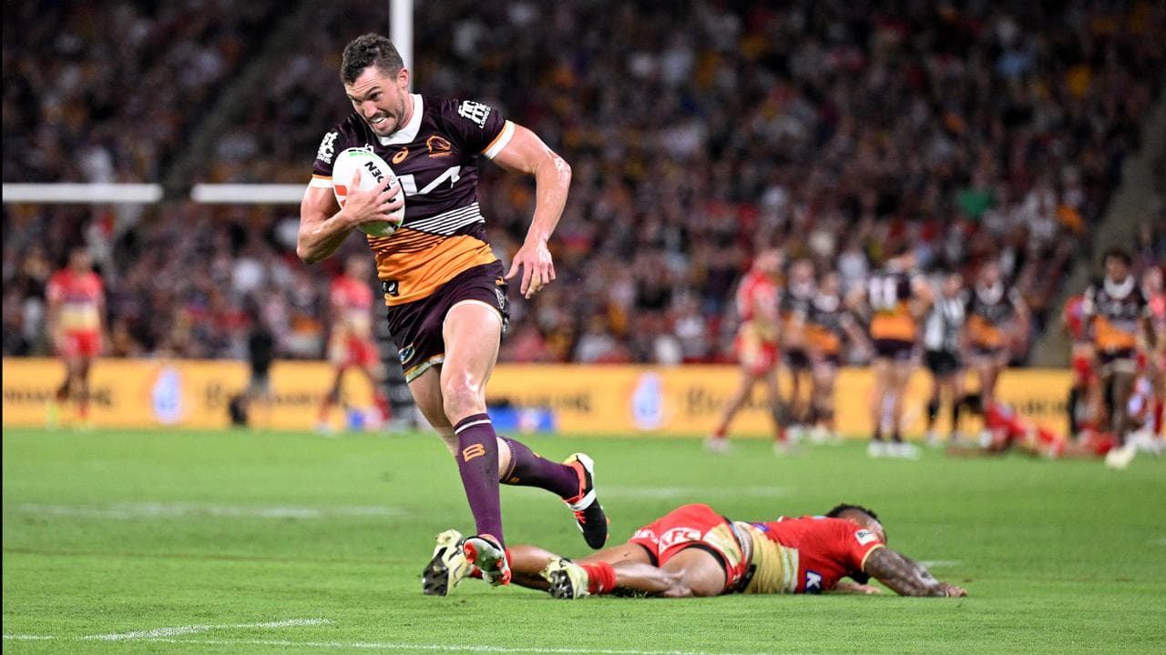 Oates on the rampage