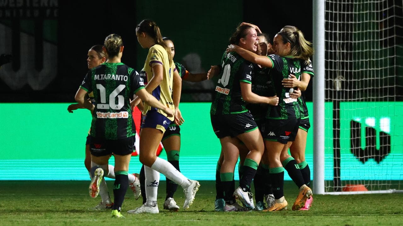 Western United celebrate.