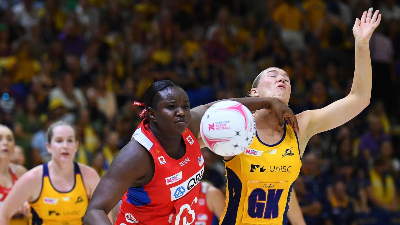 Sam Wallace-Smith of the Swifts collides with Courney Bruce.