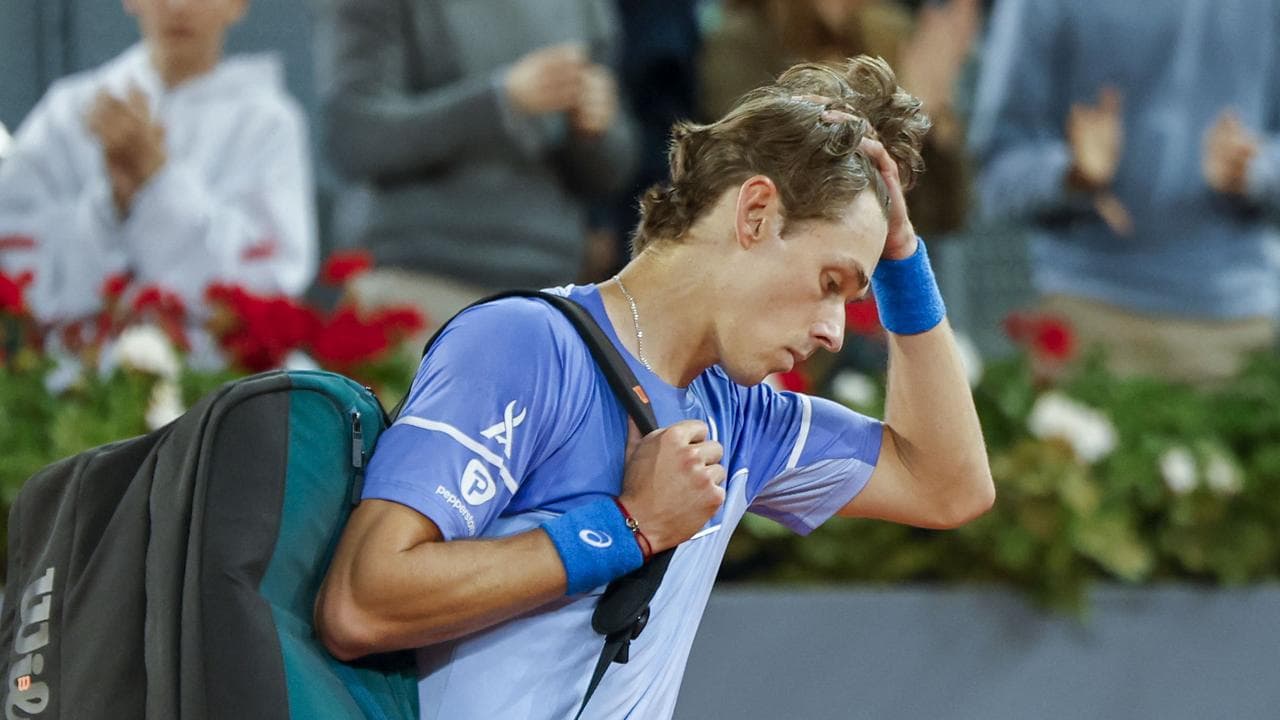 De Minaur far from best