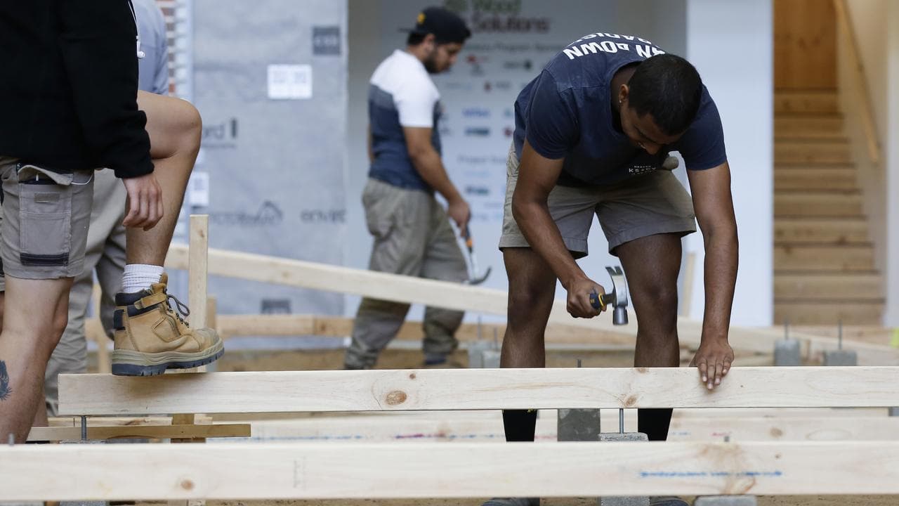Construction training in federal budget