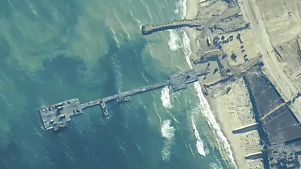 Aerial view of a temporary pier on the Gaza coast