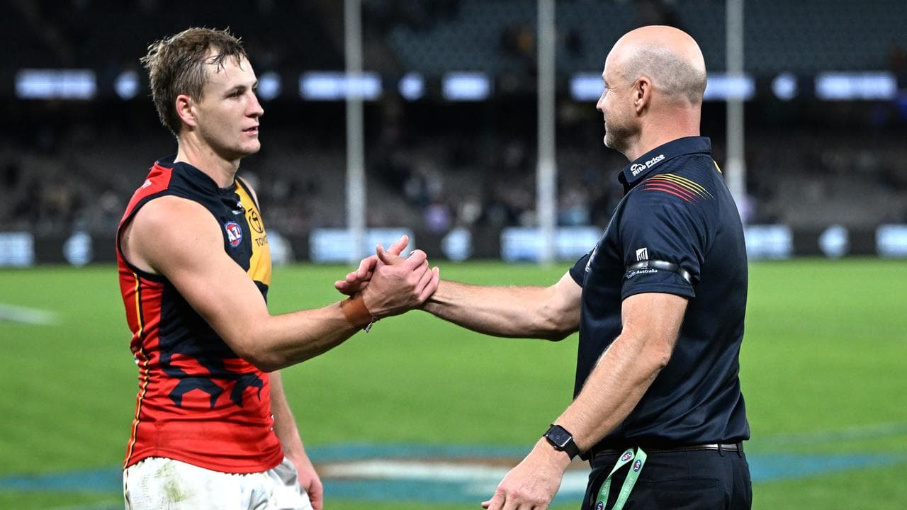 Jordan Dawson (left).