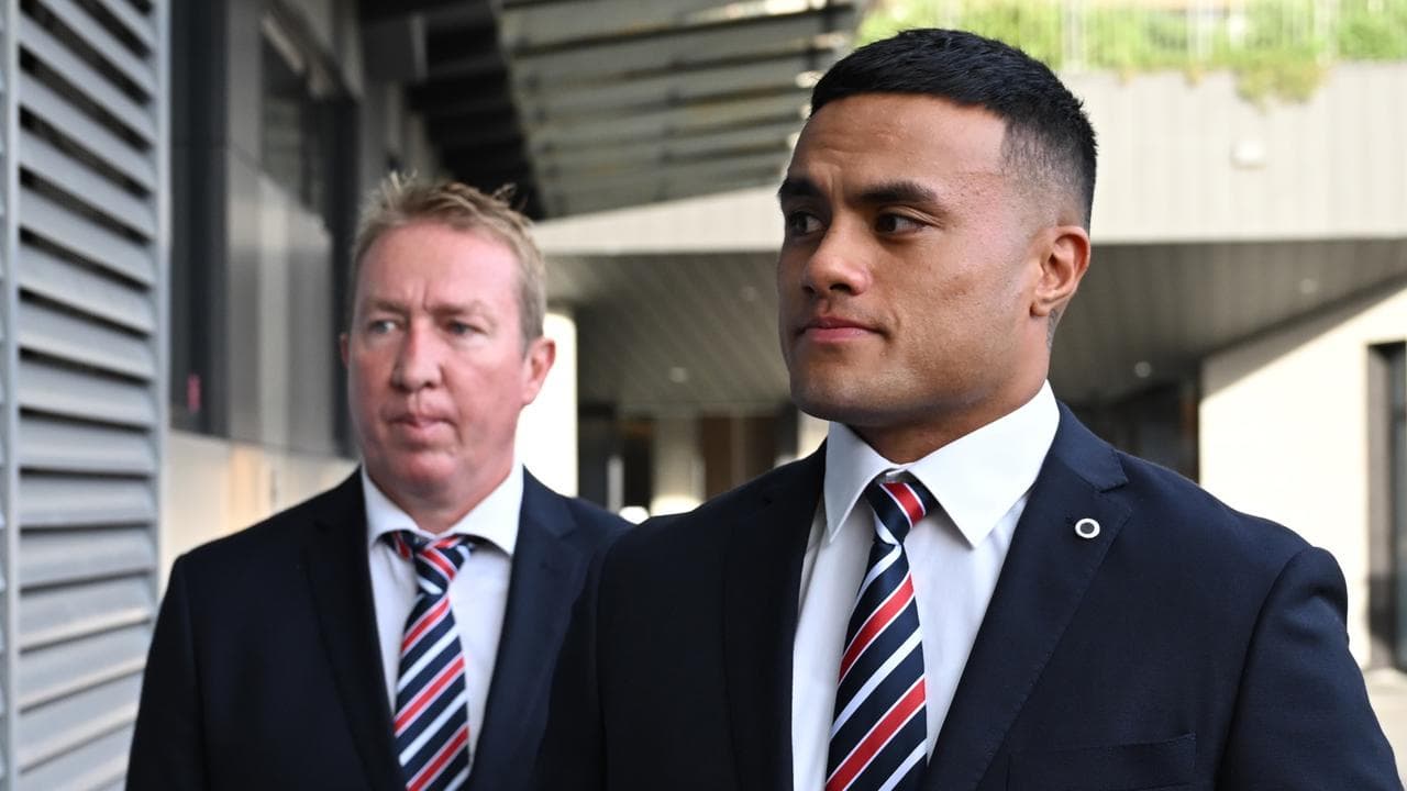Spencer Leniu (right) and Roosters coach Trent Robinson (left).