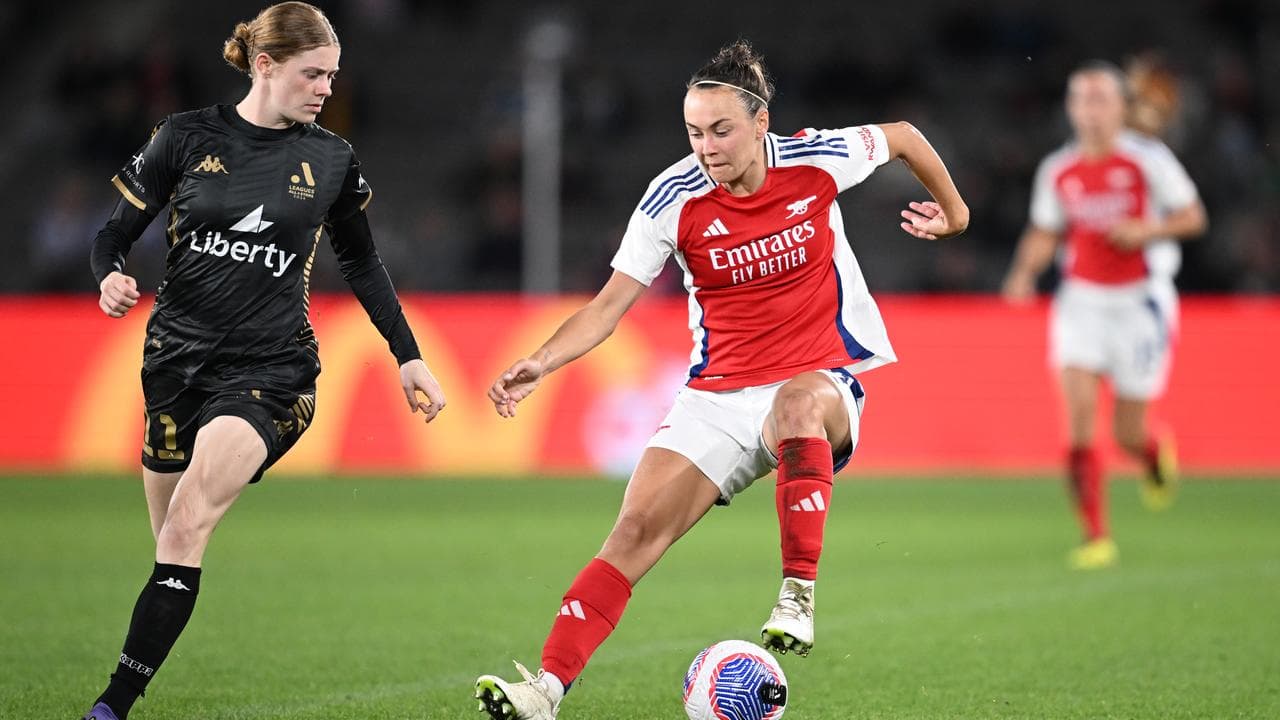 Cortnee Vine (left) and Caitlin Foord.