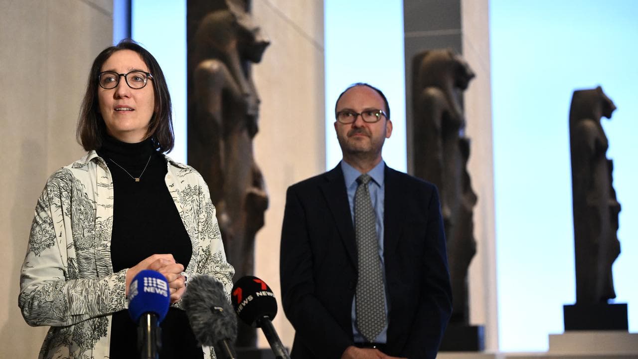 Dr Marie Vandenbeusch (left)