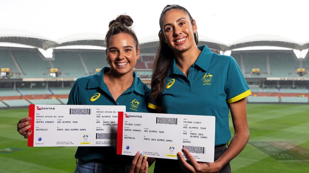 Mariafe Artacho Del Solar and Taliqua Clancy.