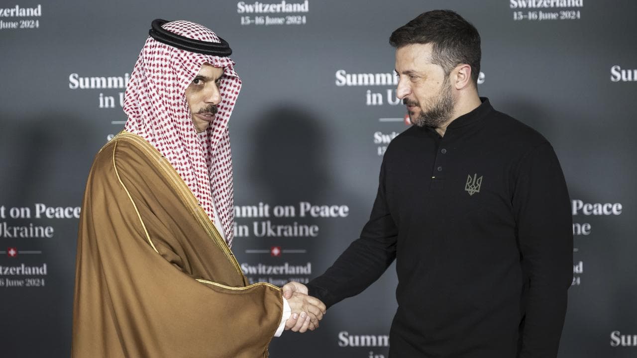 Faisa bin Farhan Al-Saud and Volodymyr Zelenskiy