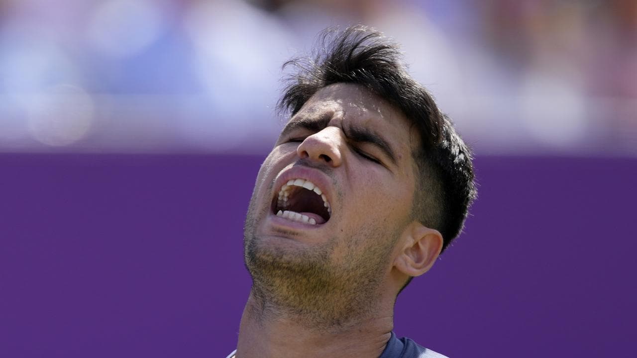 Alcaraz being beaten