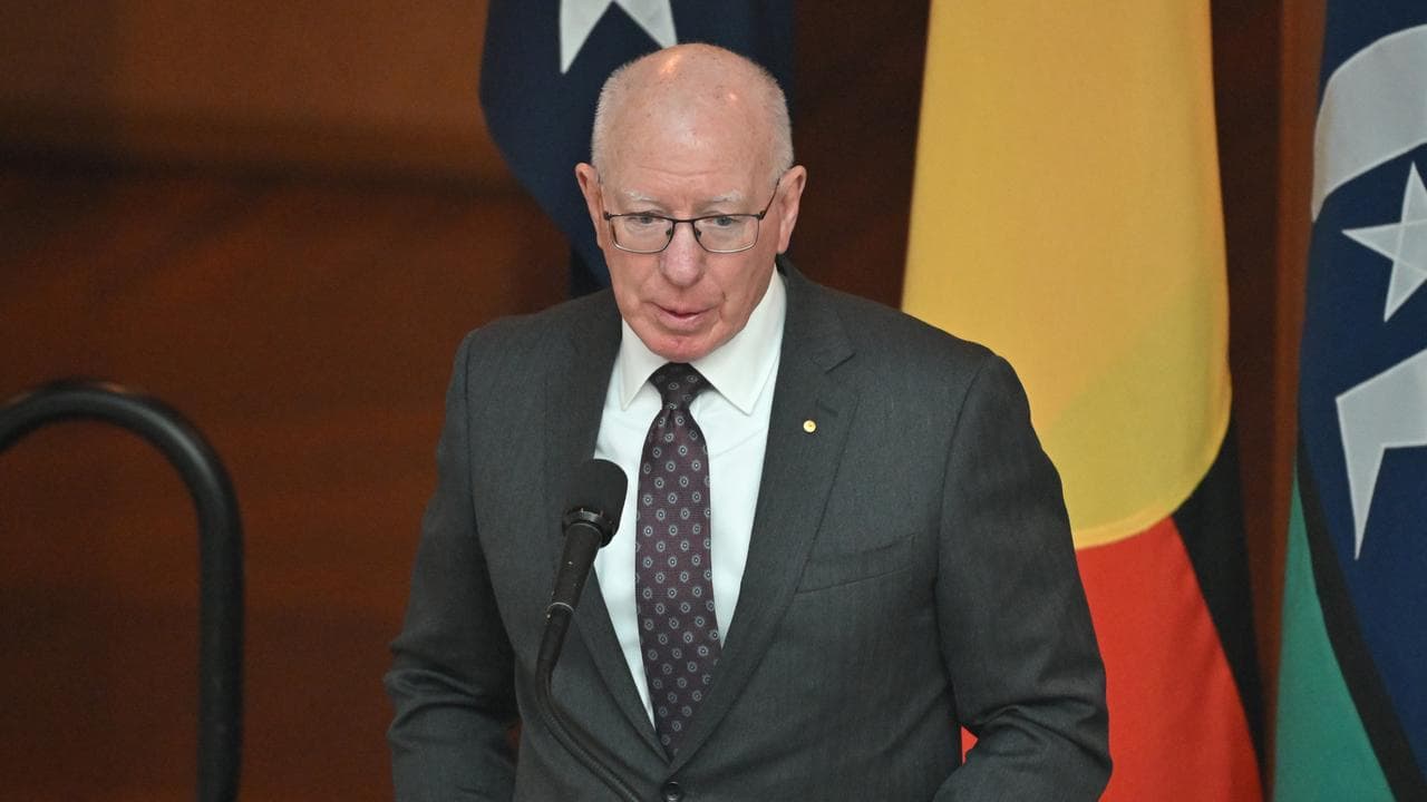 Outgoing Governor-General David Hurley