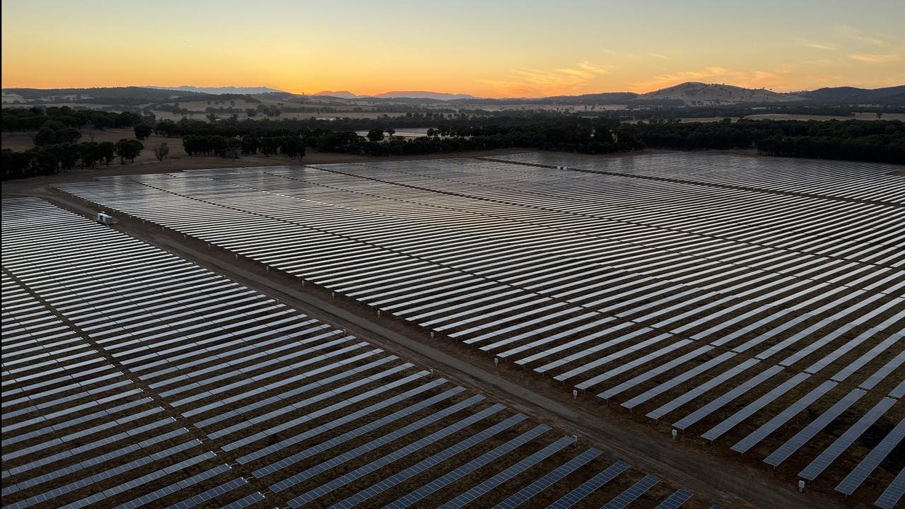 Glenrowan West solar farm