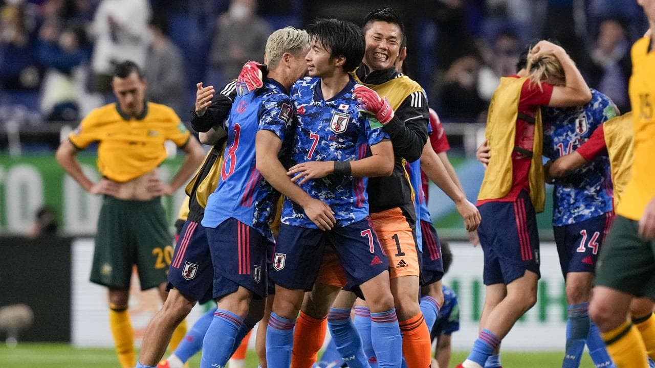 Celebrating Japan players.