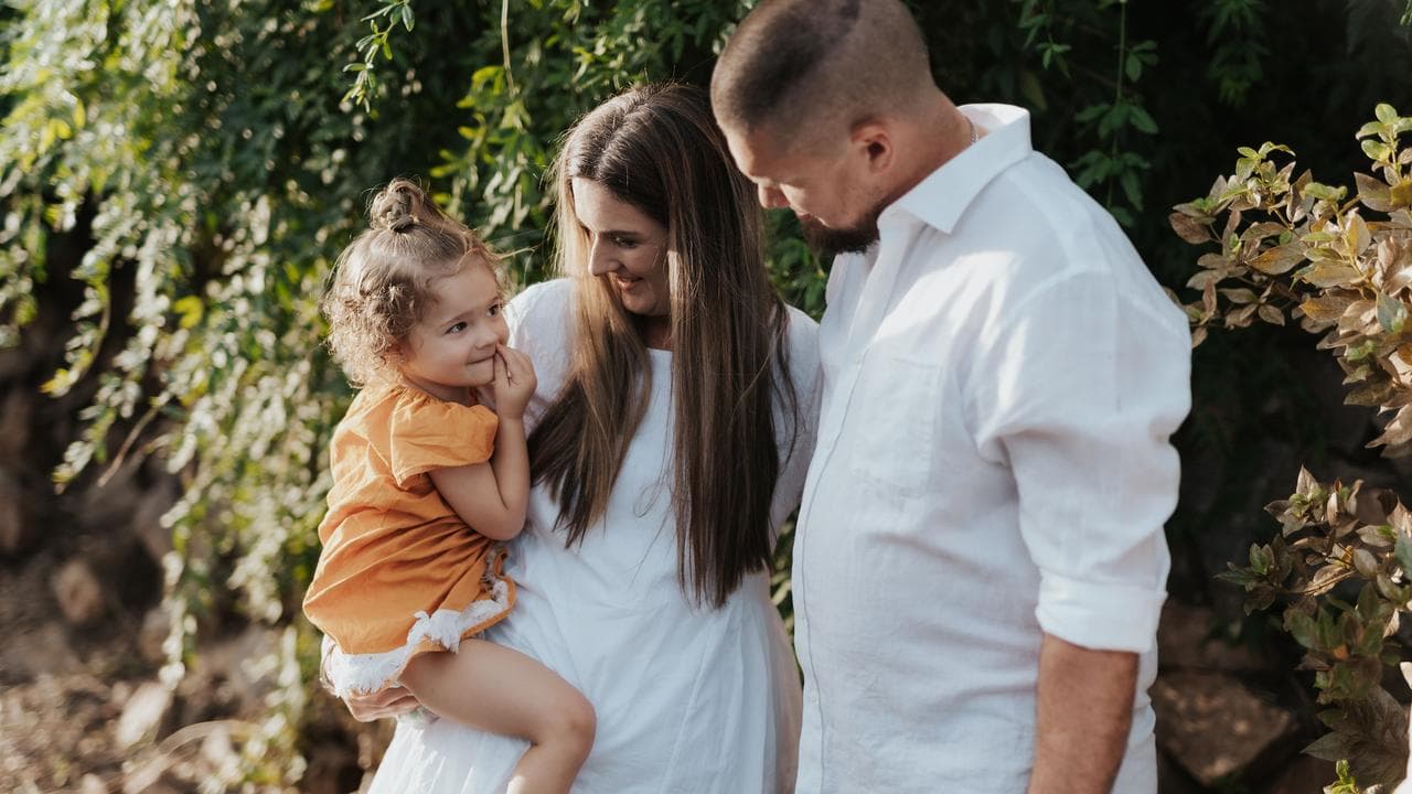 Pippa White with Mum and Dad (file image)
