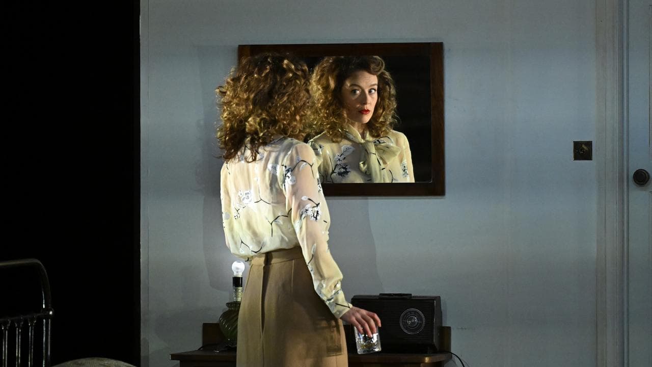 Nikki Shiels performs in a preview.