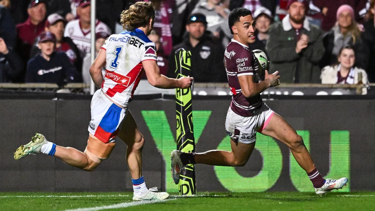 Lehi Hopoate (right).