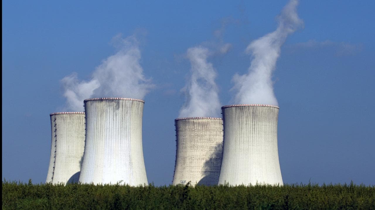 Nuclear cooling towers in Czechia
