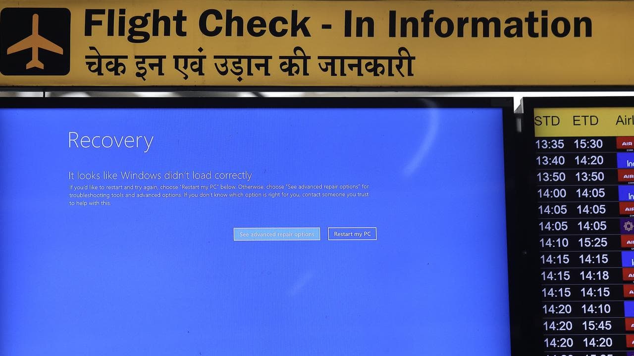 Mass IT outage hits businesses, flights
