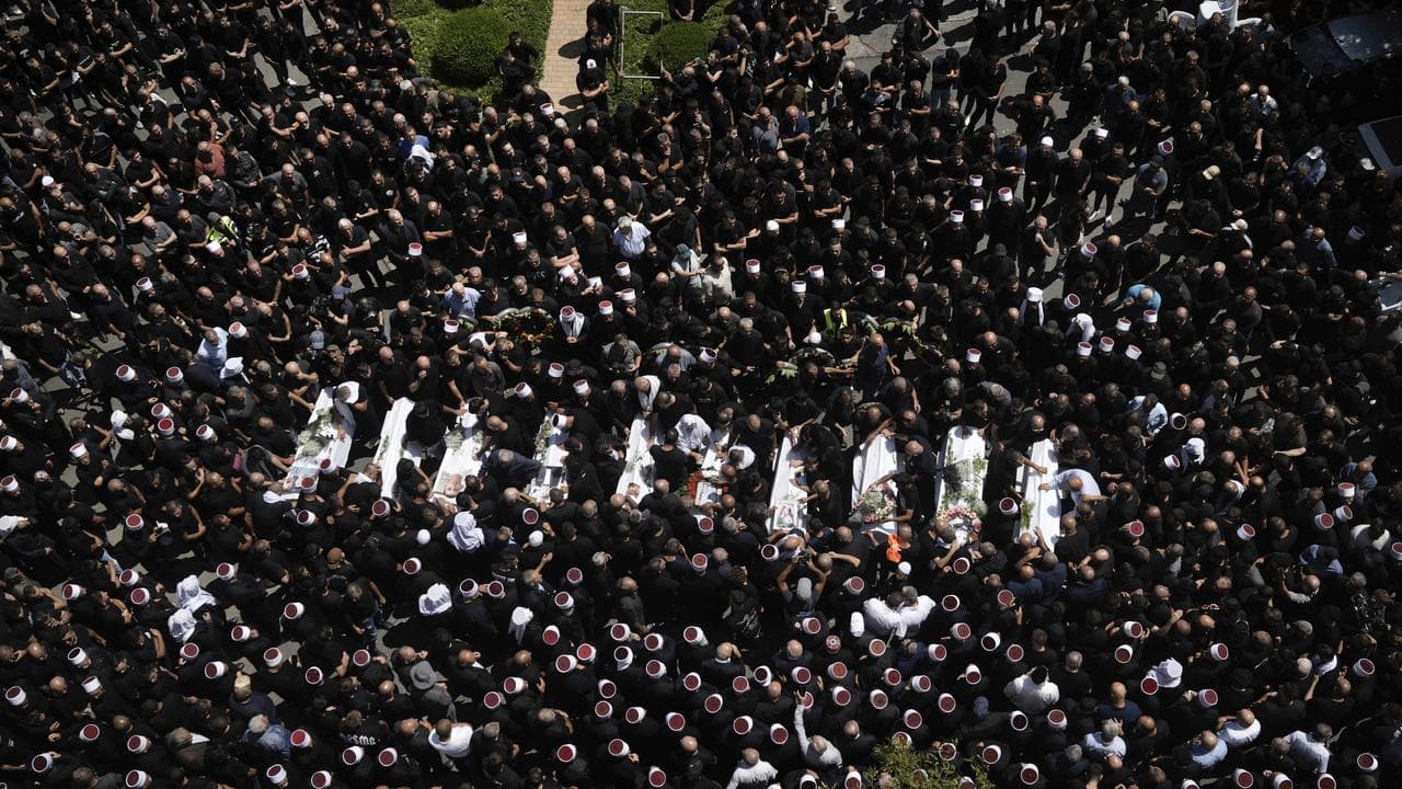 The funeral for 12 children in Golan Heights 
