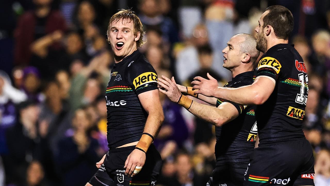 Penrith's Lindsay Smith (left).