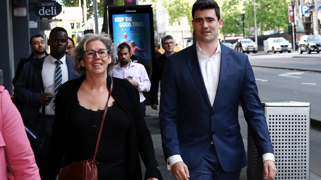 Jacob Hersant (right)