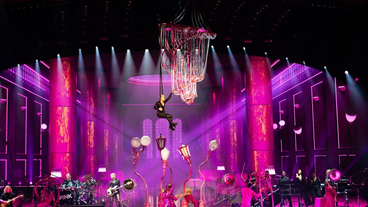 Pink performing in Perth 