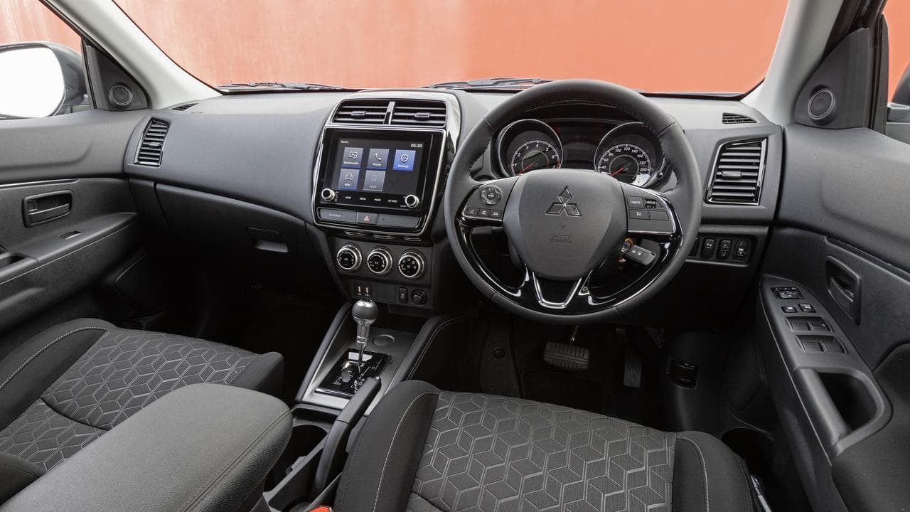 Mitsubishi ASX base model interior.