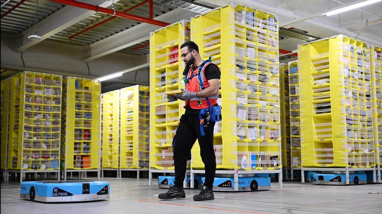 Reza Faqiri at Amazon warehouse