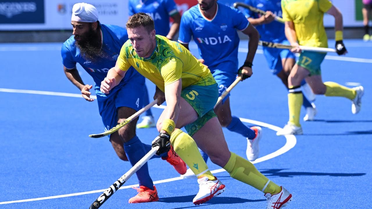 Hockey at comm games 