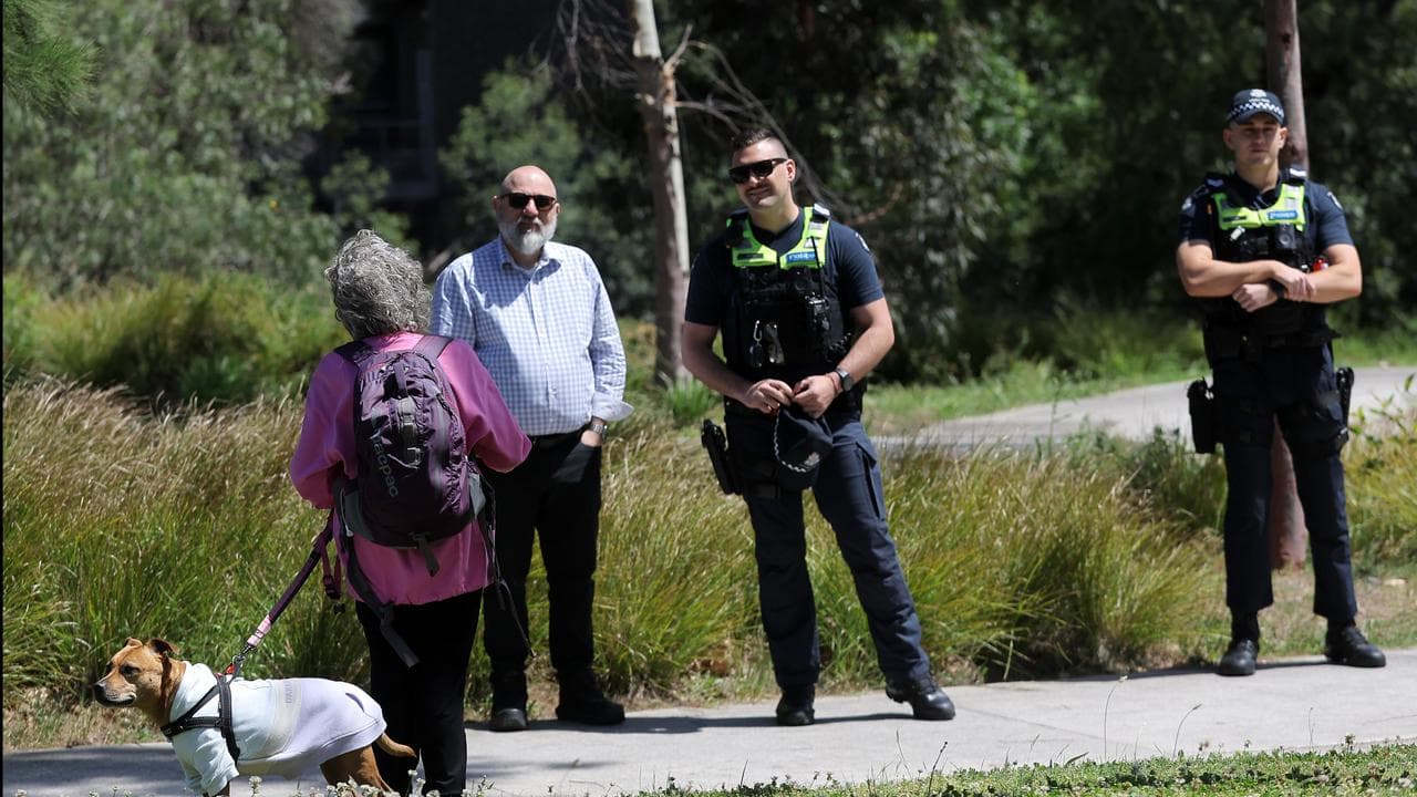 Anti-Dan protest at Orygen