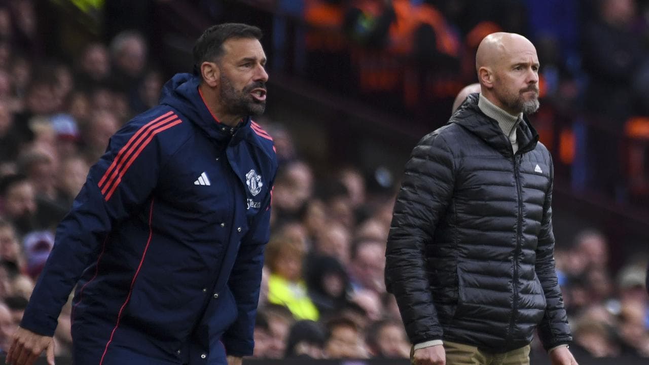 Ruud van Nistelrooy, left, and Erik ten Hag.