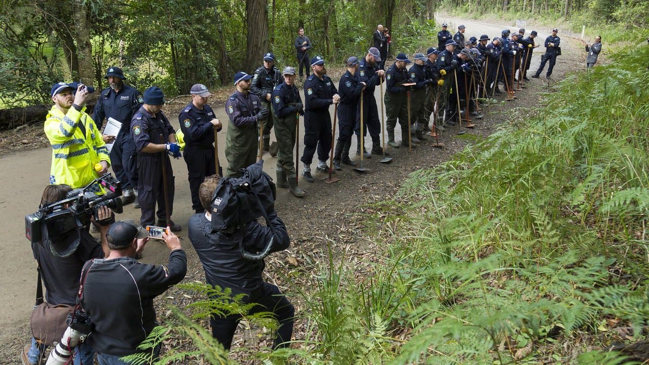 Police search bushland at Batar Creek (file image)