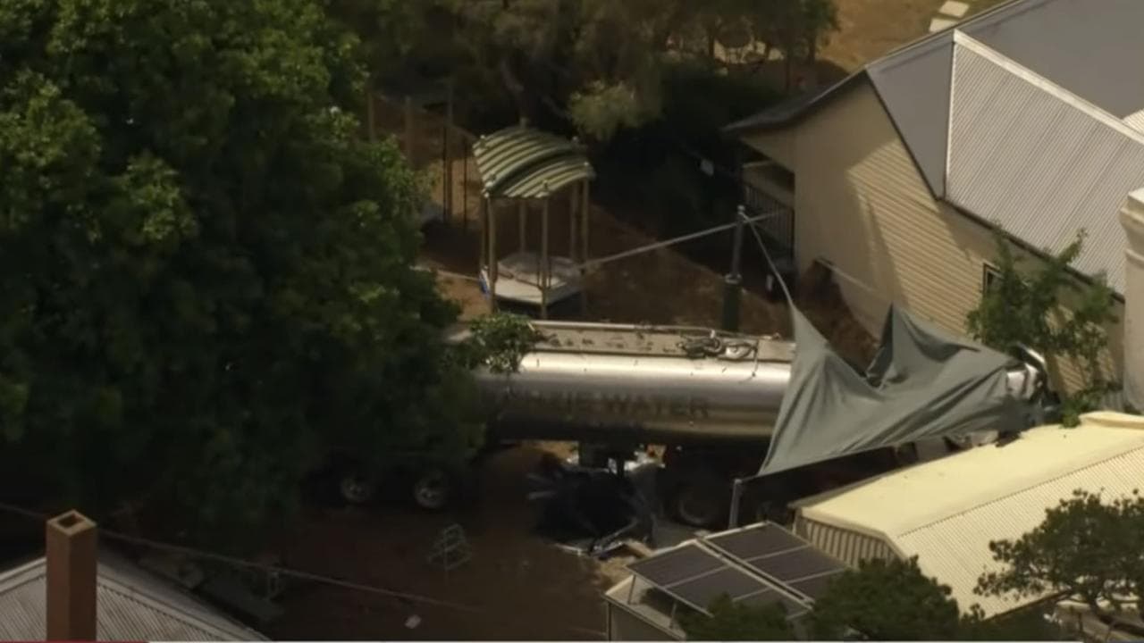 Truck crash into kindergarten