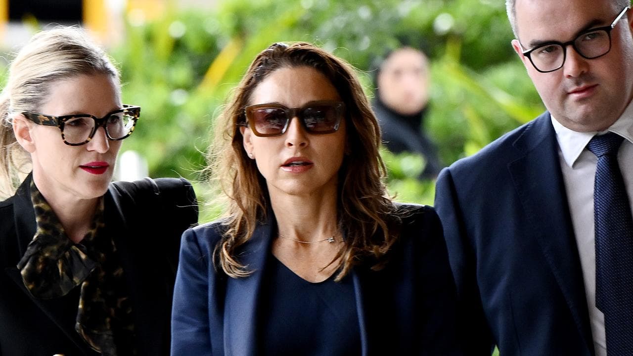 Counsel Assisting Peggy Dwyer (centre) 