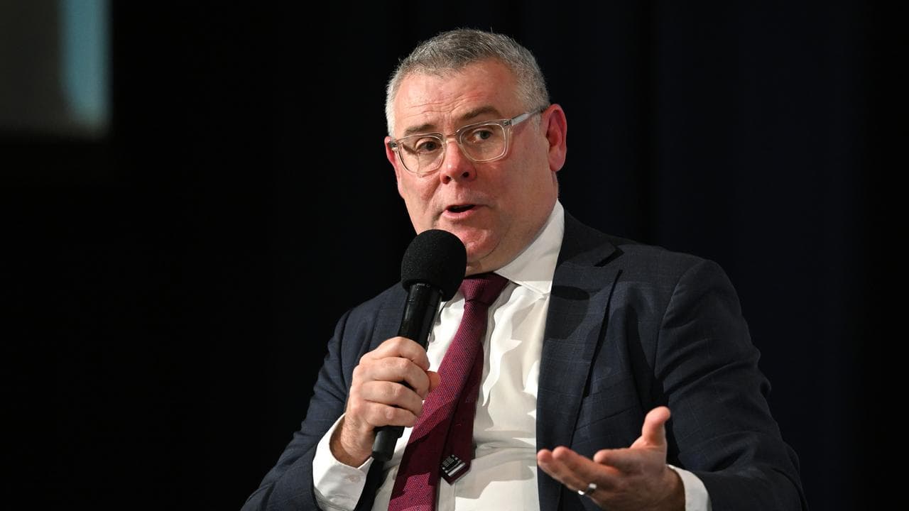 Minister Murray Watt