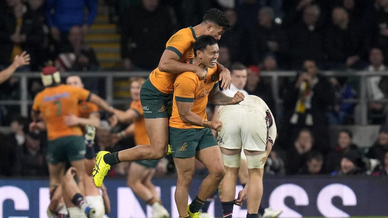 Celebrating Wallabies players.