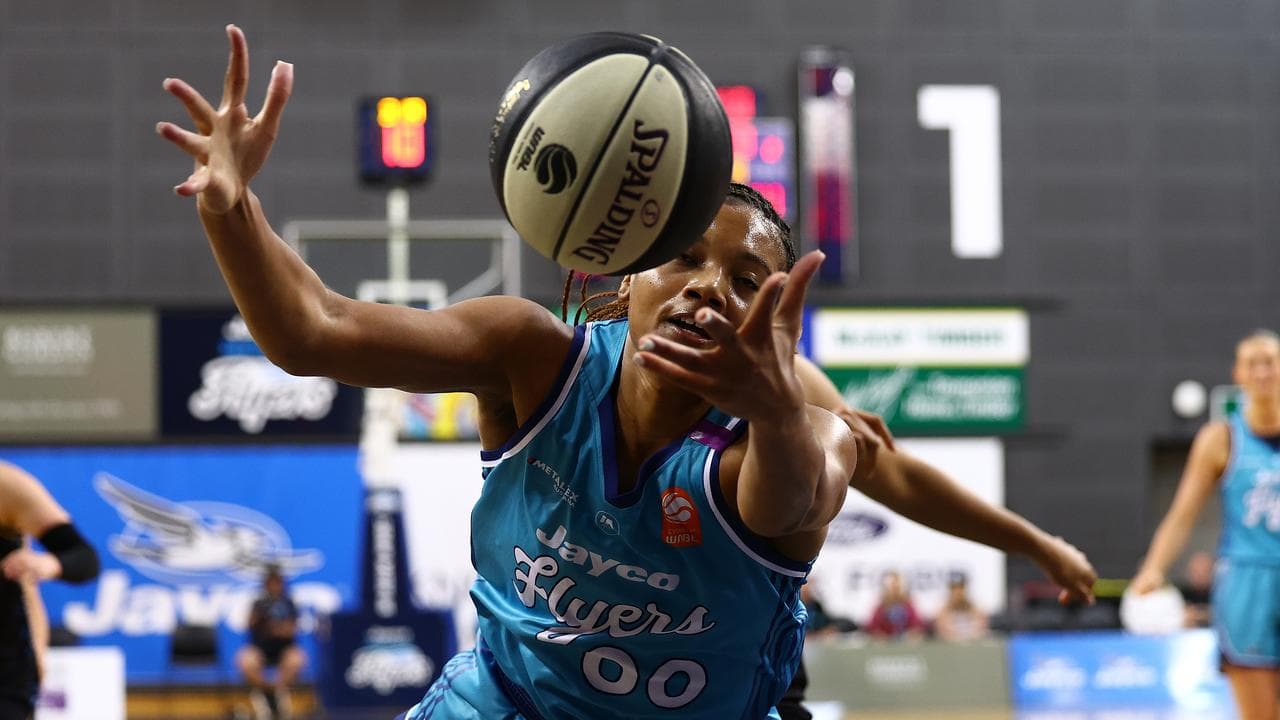 Naz Hillmon of the Flyers.