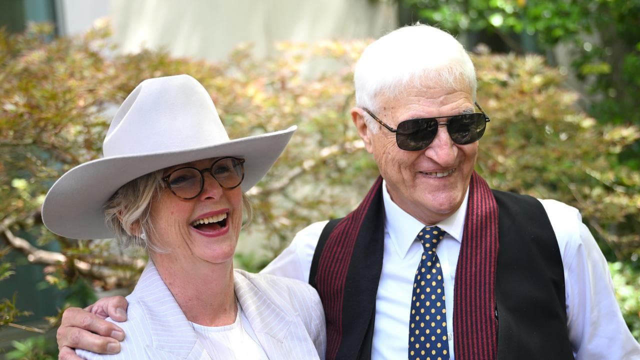 Bob Katter with fellow independent MP Helen Haines