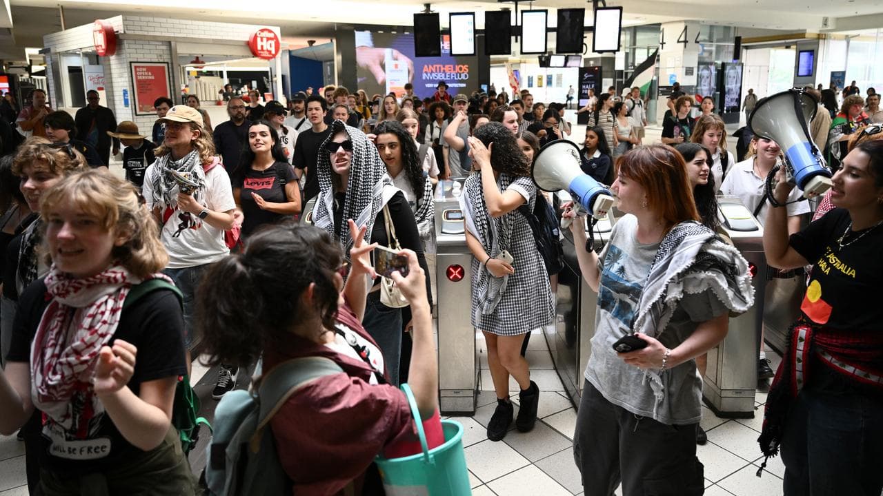 Protesters at Flinders Station